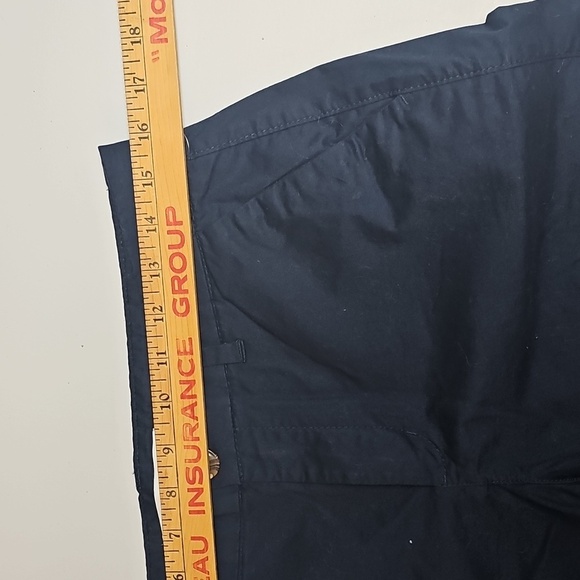 NWT Old Navy Mid Rise Everyday Shorts Sz 6 Dark Navy - Picture 6 of 8